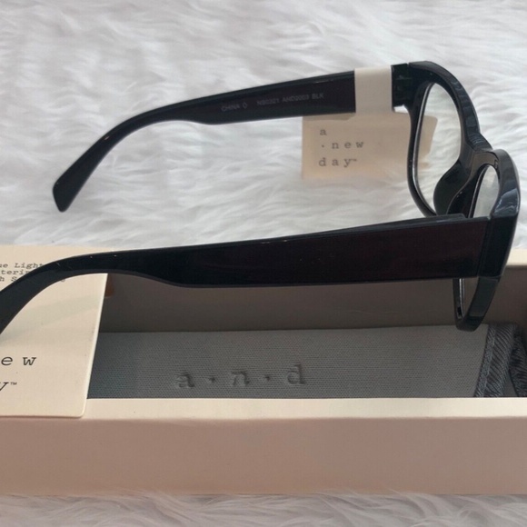 A New Day Women's Angular Square Blue Light Filtering Glasses W/Soft Case - Blk - Picture 5 of 8